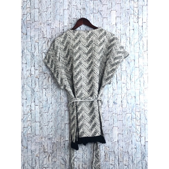 UO Ecote Belt Tie Fringe Cardigan - Picture 2 of 4